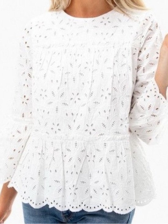 Vineyard Vines Tops - Vineyard Vines White Eyelet Peplum Top